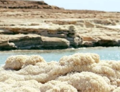 Bathing in the Dead Sea to cure psoriasis